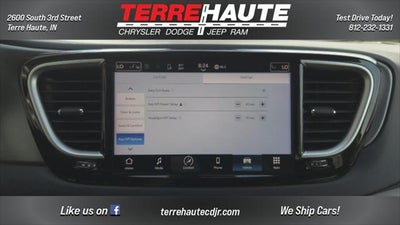 2023 Chrysler Pacifica Touring L