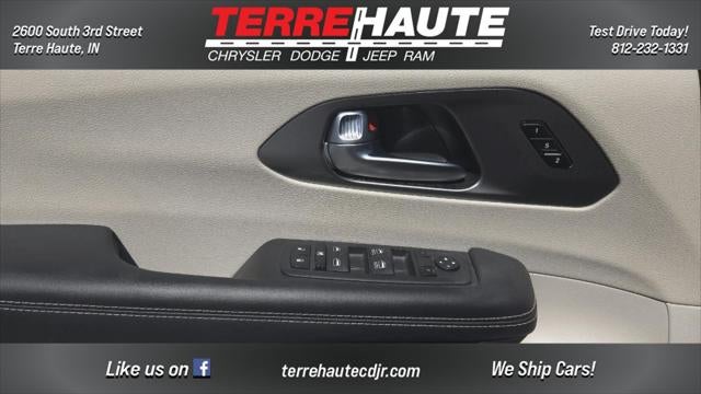 2023 Chrysler Pacifica Touring L