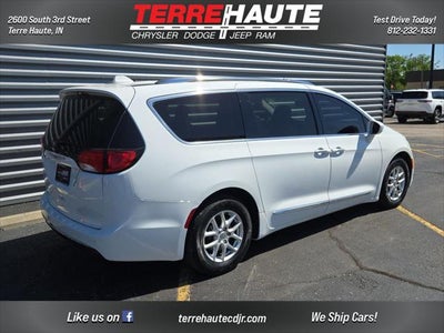 2020 Chrysler Pacifica Touring L