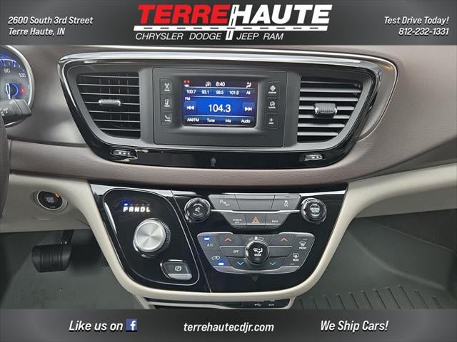 2017 Chrysler Pacifica LX