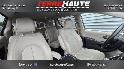 2017 Chrysler Pacifica Touring-L Plus