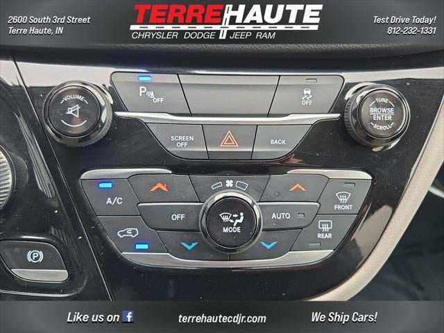 2017 Chrysler Pacifica Touring-L Plus