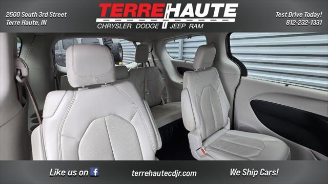 2017 Chrysler Pacifica Touring-L Plus
