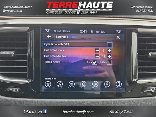 2017 Chrysler Pacifica Touring-L Plus