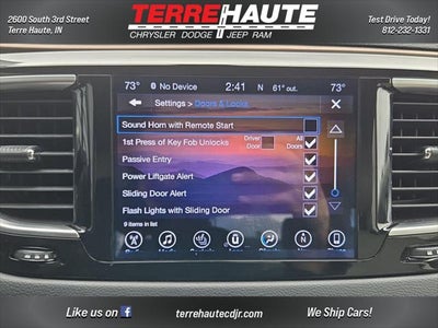 2017 Chrysler Pacifica Touring-L Plus