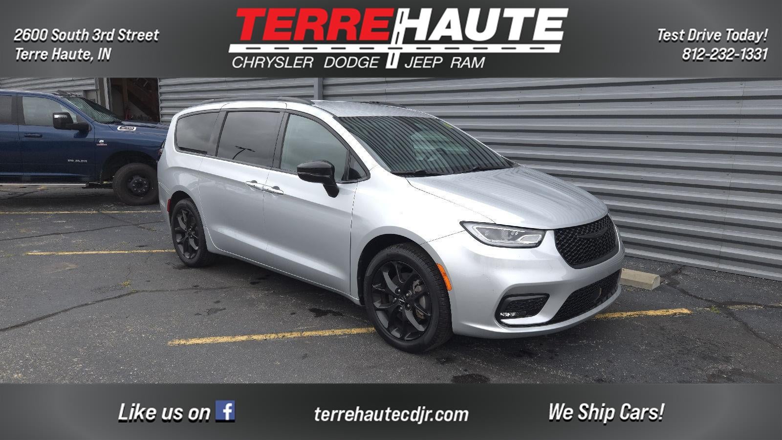 2024 Chrysler Pacifica Touring L