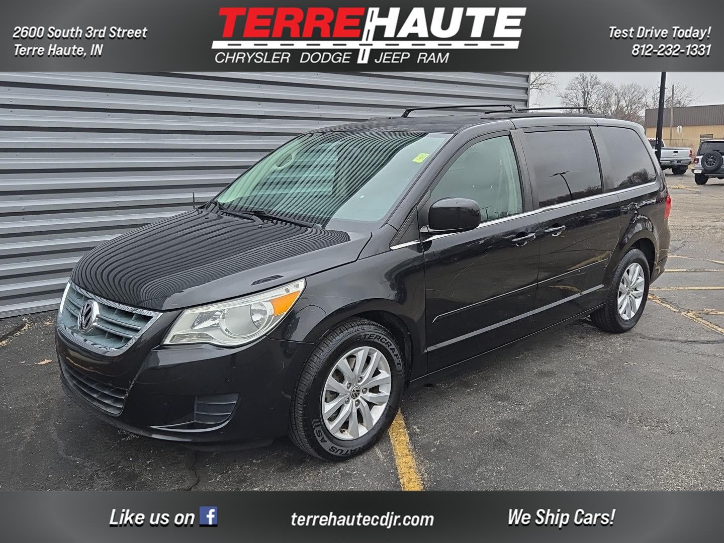 2012 Volkswagen Routan SE