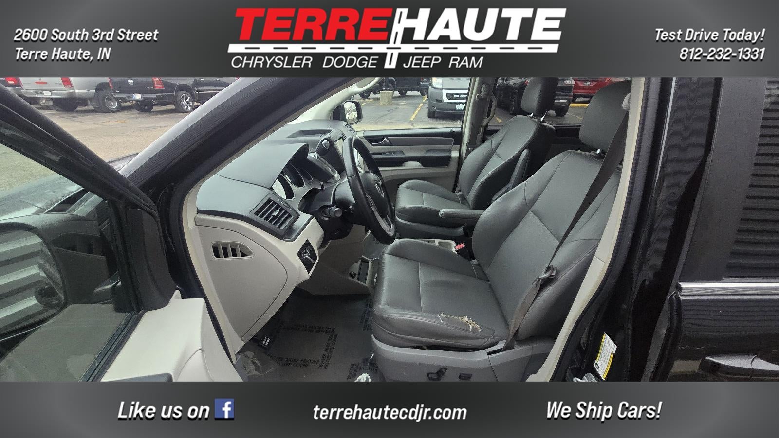 2012 Volkswagen Routan SE