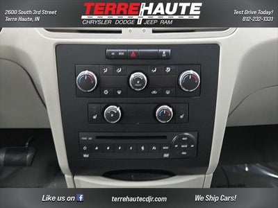 2012 Volkswagen Routan SE