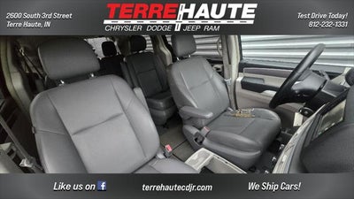 2012 Volkswagen Routan SE