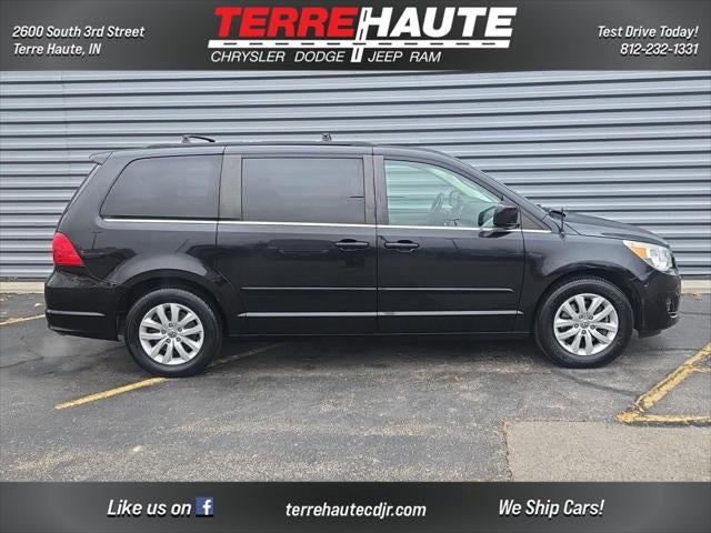 2012 Volkswagen Routan SE