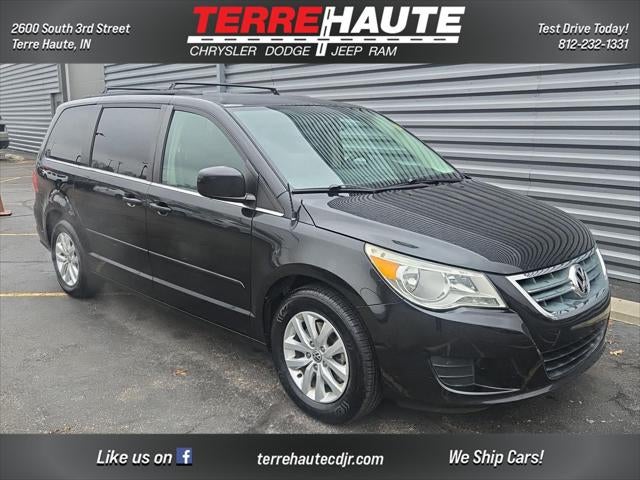 2012 Volkswagen Routan SE