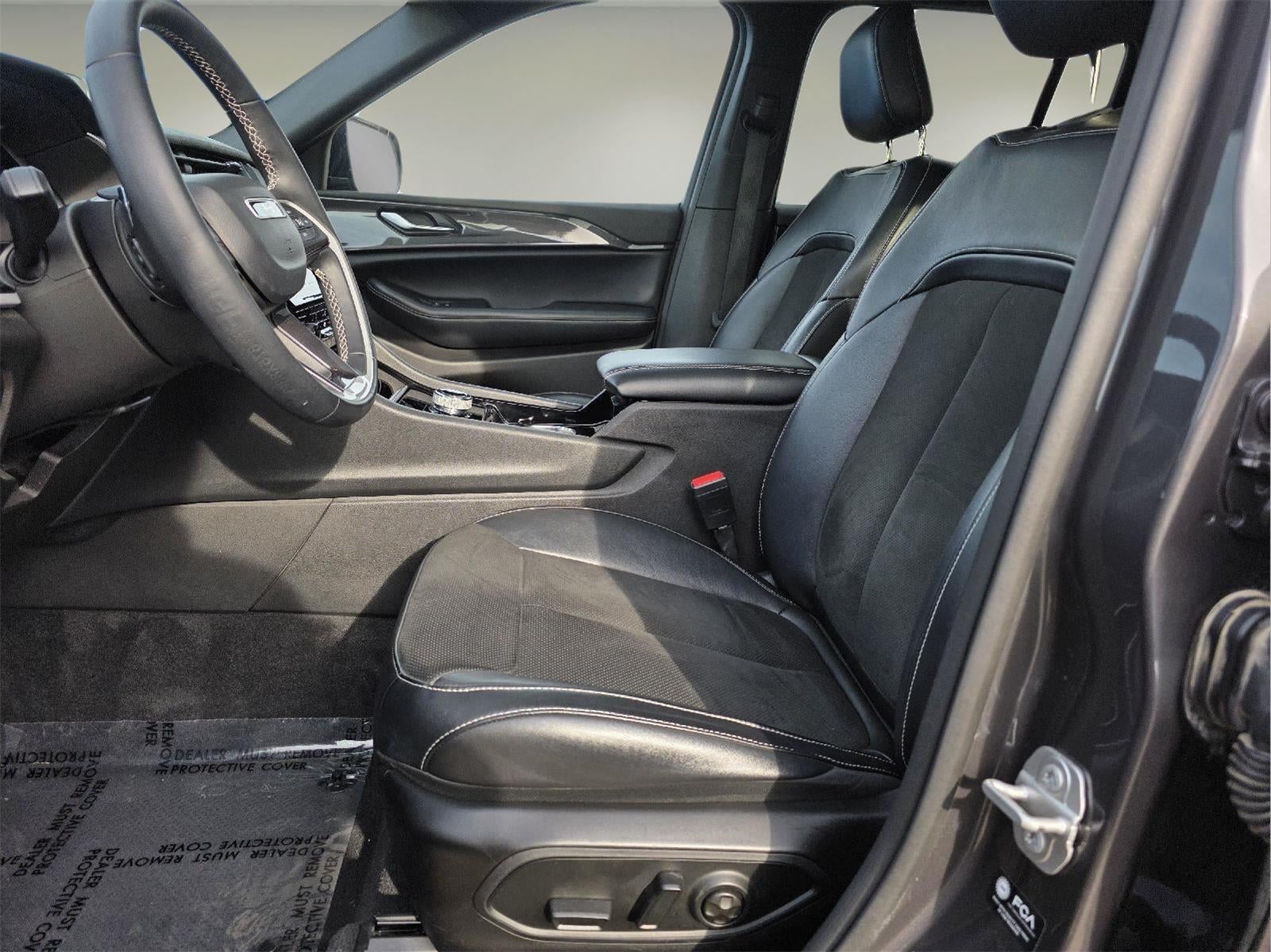 2022 Jeep Grand Cherokee Altitude