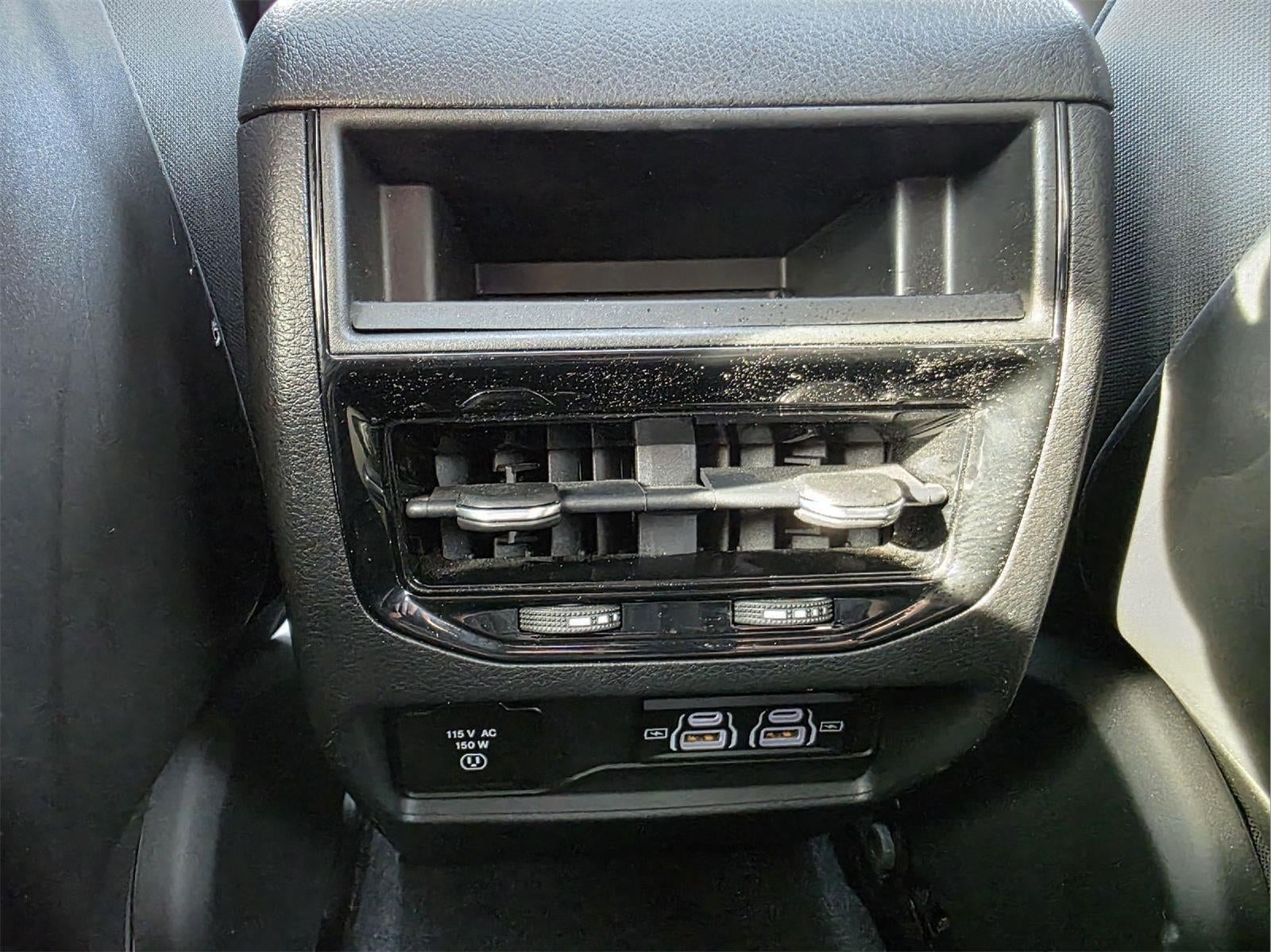 2022 Jeep Grand Cherokee Altitude