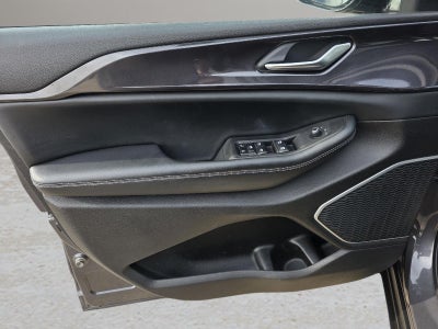 2022 Jeep Grand Cherokee Altitude