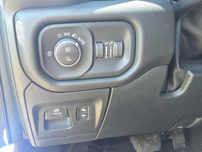 2025 RAM 1500 BIG HORN 4X4 CREW CAB 5'7