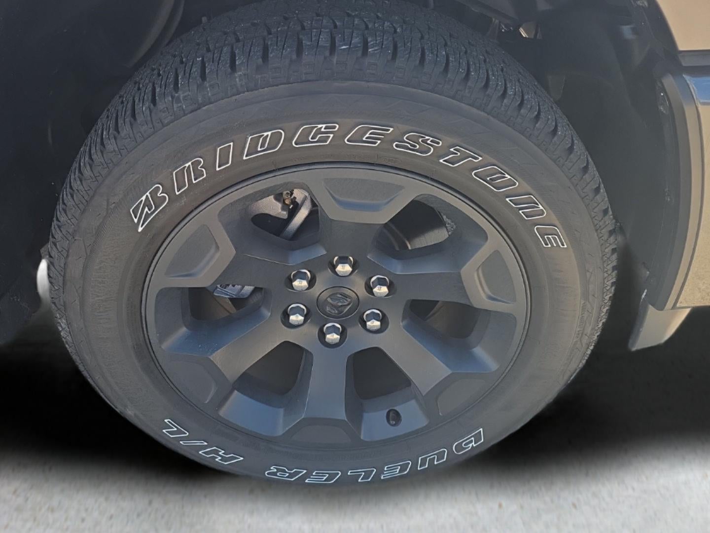 2025 RAM 1500 BIG HORN 4X4 CREW CAB 5'7