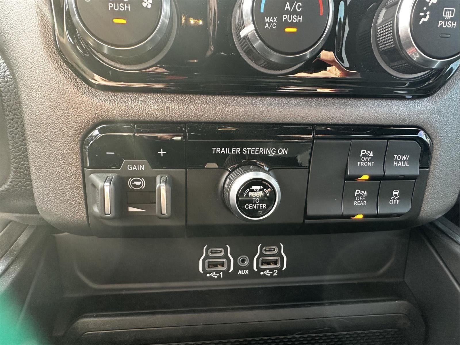 2025 RAM 1500 BIG HORN 4X4 CREW CAB 6'4