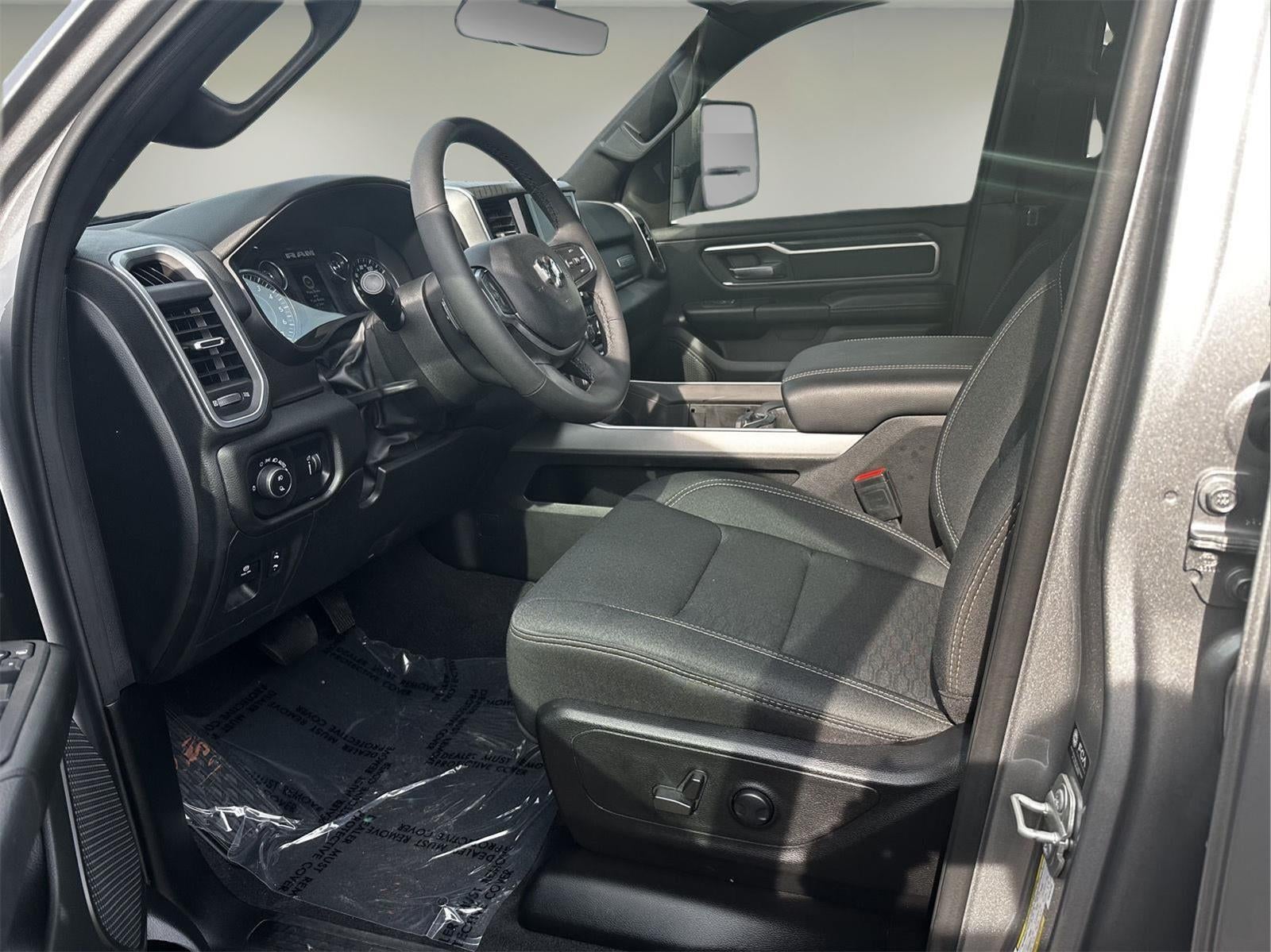 2025 RAM 1500 BIG HORN 4X4 CREW CAB 6'4