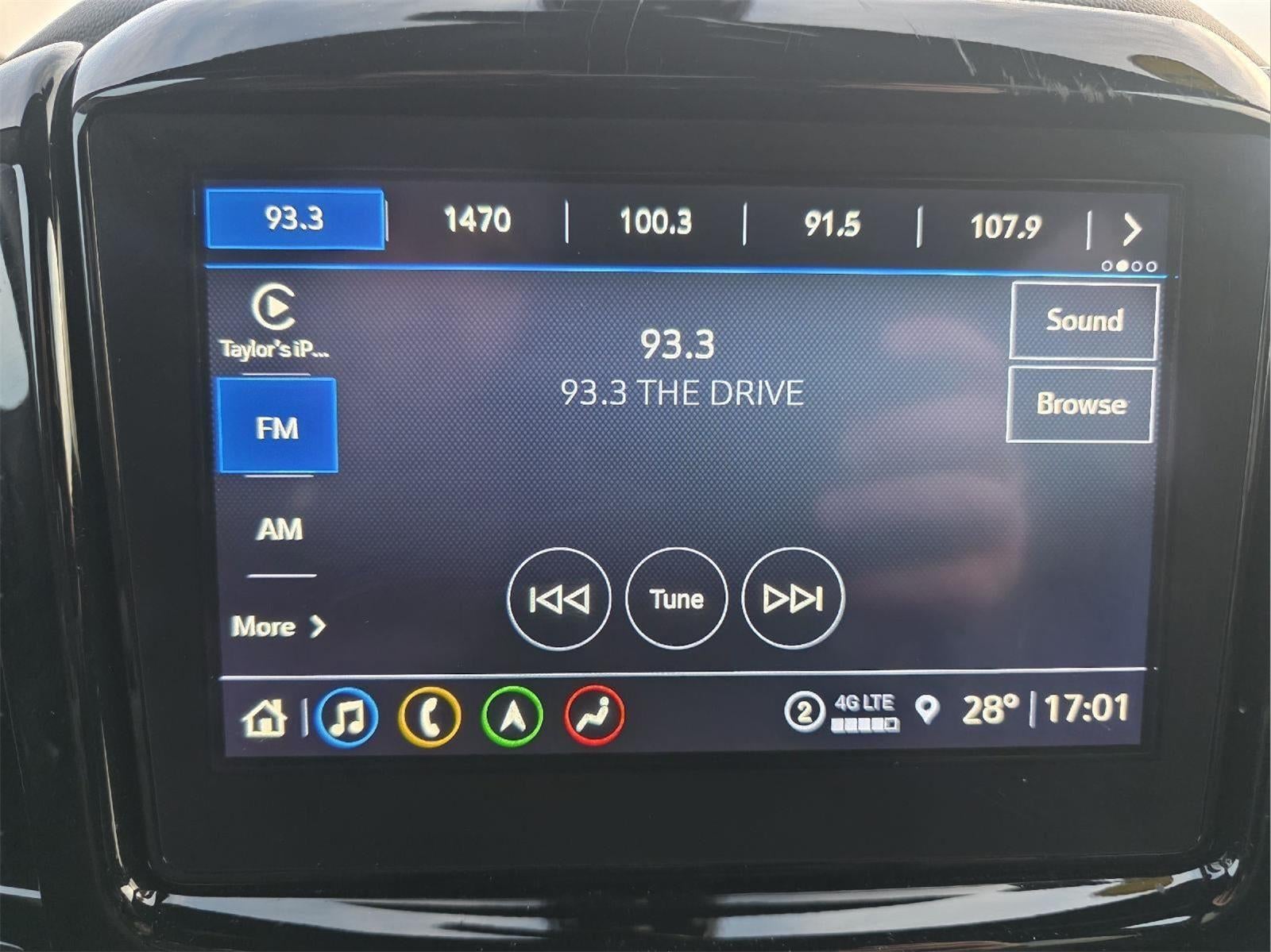 2023 Chevrolet Traverse RS