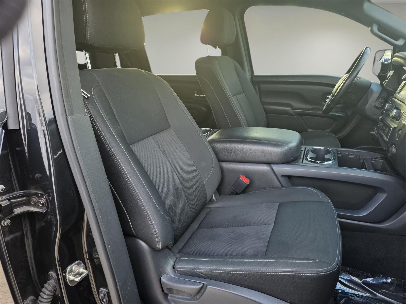 2018 Nissan Titan SV