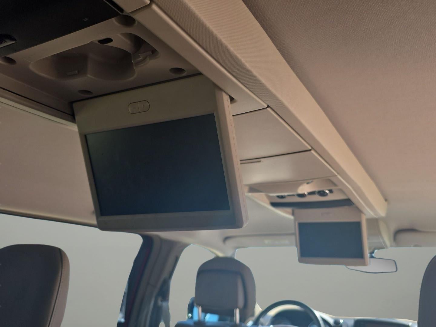 2013 Chrysler Town & Country Touring-L