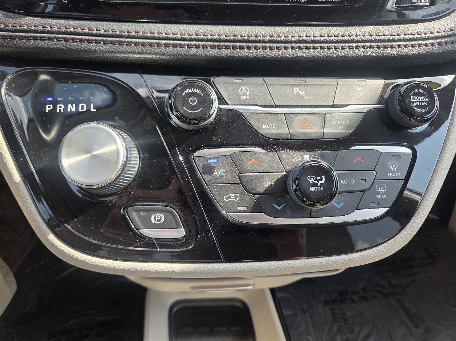 2020 Chrysler Pacifica Limited