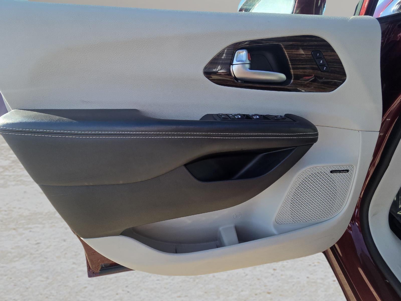 2022 Chrysler Pacifica Limited