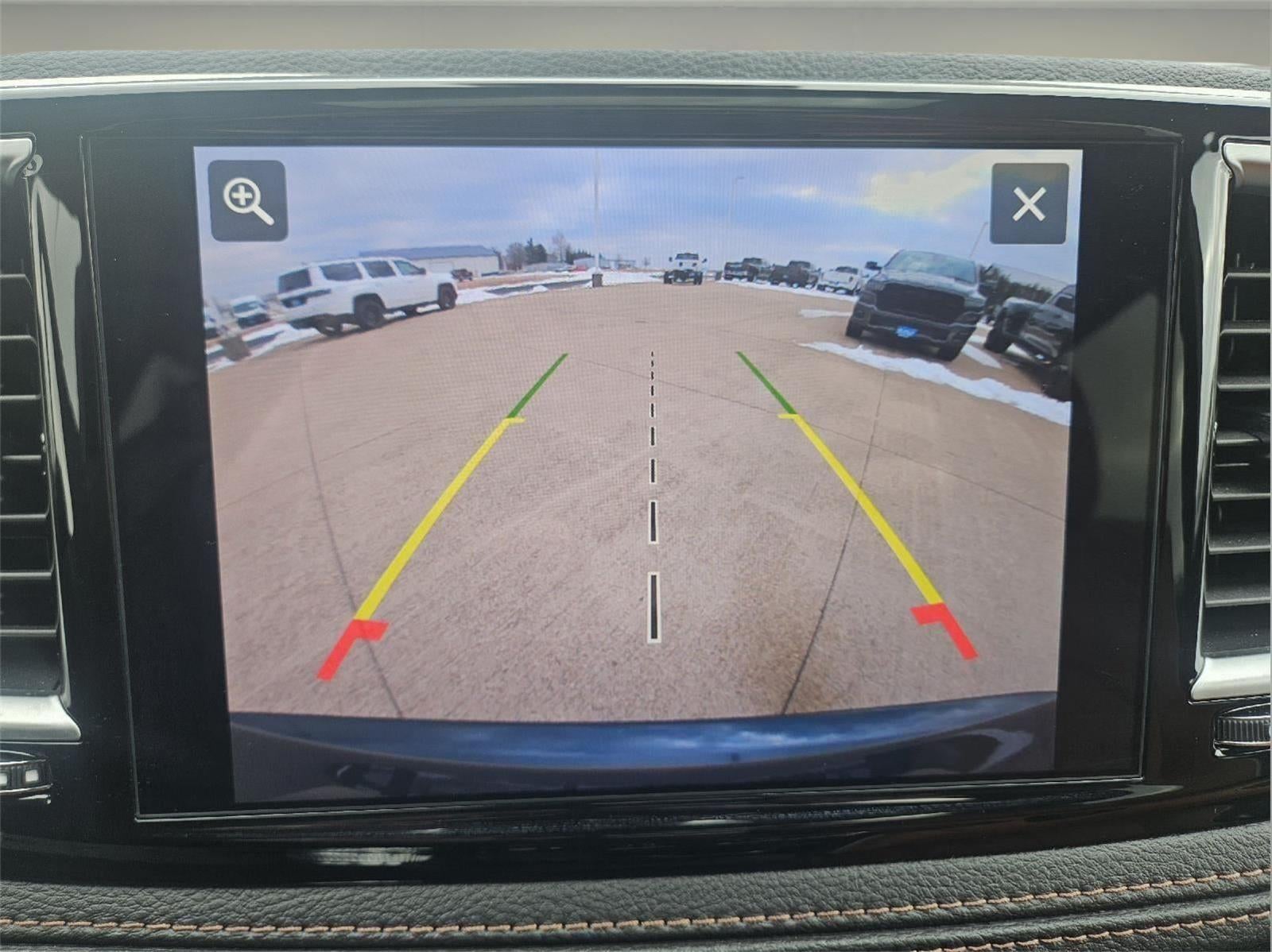 2025 Chrysler Pacifica Hybrid Pinnacle