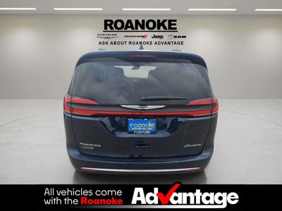 2025 Chrysler Pacifica Hybrid Pinnacle