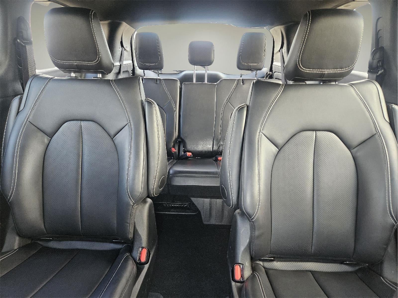 2025 Chrysler Pacifica Hybrid Select