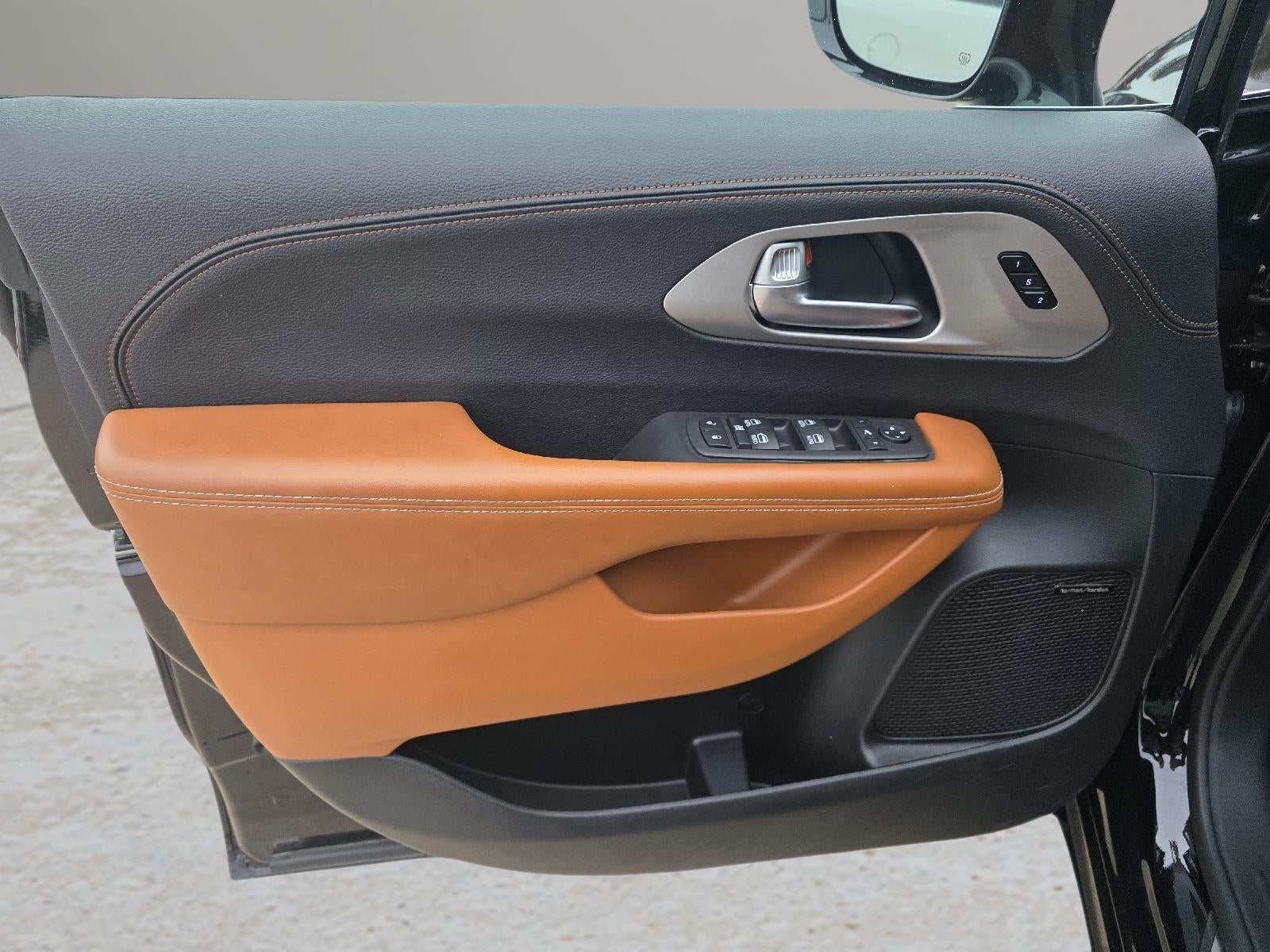 2024 Chrysler Pacifica Pinnacle